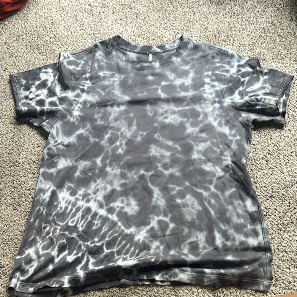 Lululemon Gray Tie-Dye like Shirt